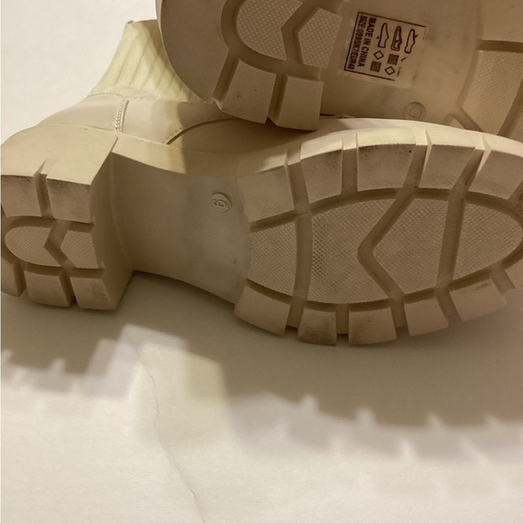 Qupid Renley Ivory Bone Lace Chunky Combat Women’s Boots Size 9 - Picture 7 of 10